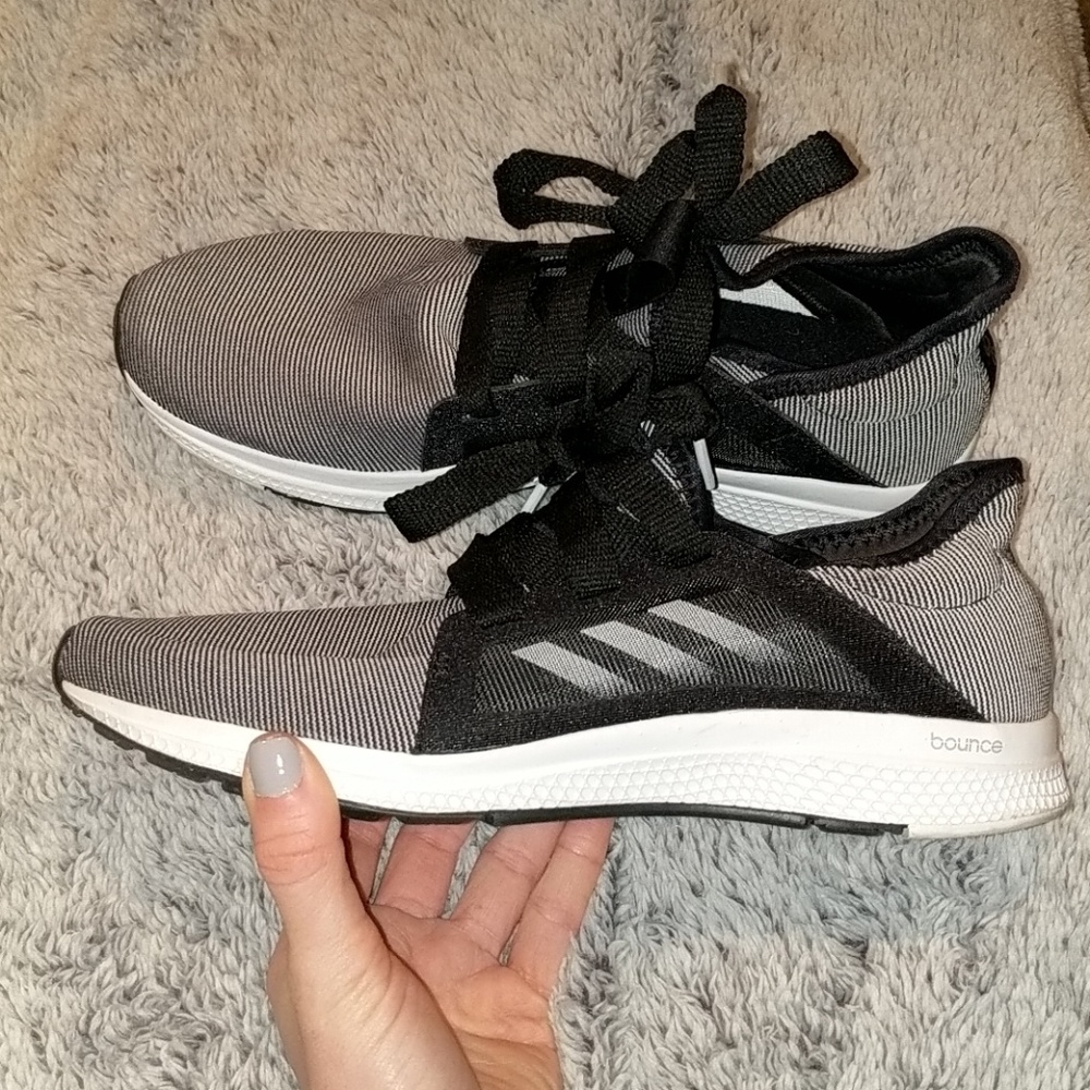 Adidas Bounce Edge Lux